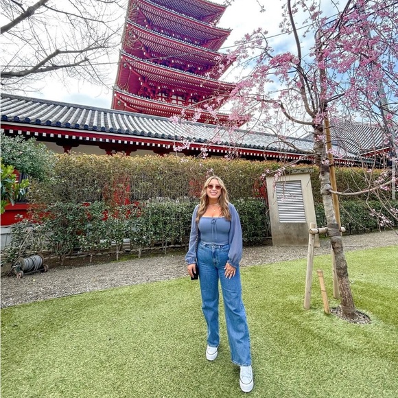 Wilfred Saga Blouse in Slab Blue - Picture 2 of 9